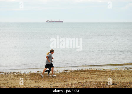 Dorset, UK. 30th May, 2017. People make the most of half-term on a bright, warm morning in Weymouth Credit: stuart fretwell/Alamy Live News Stock Photo
