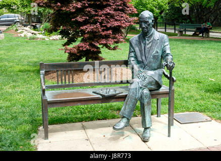 Statue of Jan Karski (1914-2000) on campus of Georgetown University, Georgetown, Washington DC, USA Stock Photo