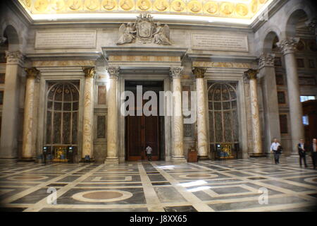 Door in the one of Roma basilica Stock Photo