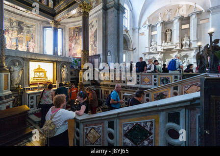 Rome. Italy. Visitors flock to the Basilica di San Pietro in Vincoli to see Michelangelo's Tomb of Pope Julius II and the chains of St Peter. Stock Photo