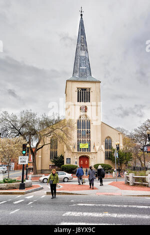 First Parish In Cambridge Church Harvard Square Usa Stock Photo - Alamy