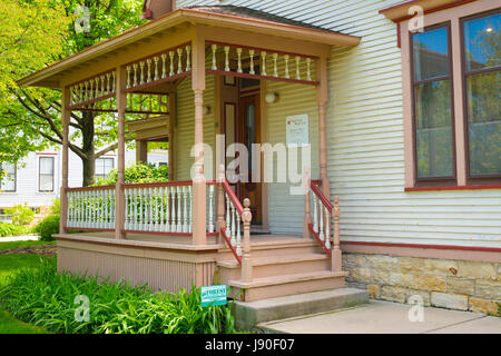 Chicago Illinois Frank Lloyd Wright Oak Park Foundation office offices porch veranda old wooden house home stairs steps window windows Stock Photo