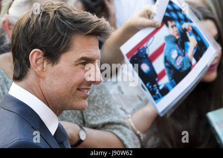 Madrid, Spain. 29th May, 2017. Tom Cruise attends 'The Mummy' premiere at Callao Cinema on May 29, 2017 in Madrid, Spain. | Verwendung weltweit Credit: dpa/Alamy Live News Stock Photo