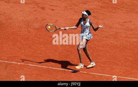 Paris, France. 31st May, 2017. Venus Williams of the United States competes during the women's singles second round match with Kurumi Nara of Japan at French Open Tennis Tournament 2017 in Roland Garros, Paris, France on May 31, 2017. Credit: Han Yan/Xinhua/Alamy Live News Stock Photo