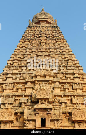India, Brihadeeswarar Temple is a Hindu temple dedicated to Shiva located in Thanjavur in the Indian state of Tamil Nadu (UNESCO) Stock Photo
