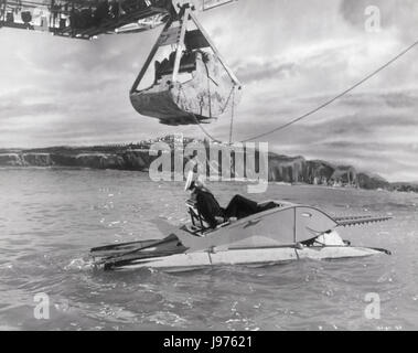 BARNACLE BILL UK 1957 Charles Frend Scene with ALEC GUINNESS (William Horatio Ambrose) Regie: Charles Frend Stock Photo