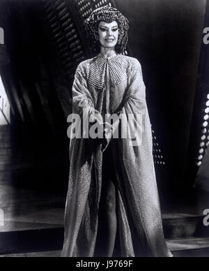 WARLORDS OF ATLANTIS UK/USA 1978 Kevin Connor CYD CHARISSE as Atsil Regie: Kevin Connor Stock Photo