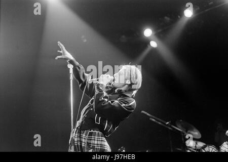 Steve Harley and Cockney Rebel at the Hammersmith Odeon in 1976. Stock Photo