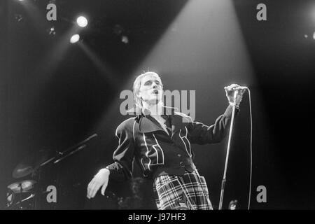 Steve Harley and Cockney Rebel at the Hammersmith Odeon in 1976. Stock Photo