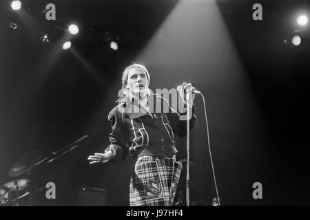 Steve Harley and Cockney Rebel at the Hammersmith Odeon in 1976. Stock Photo