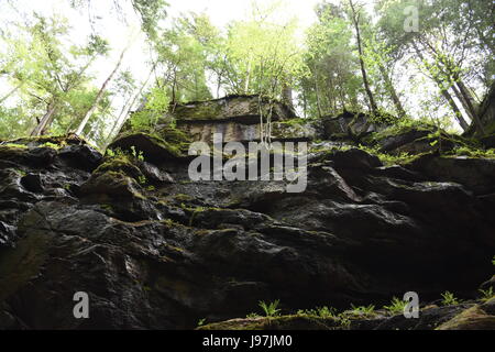 Looking up out of the Flume Gorge in Franconia Notch State Park, New Hampshire Stock Photo