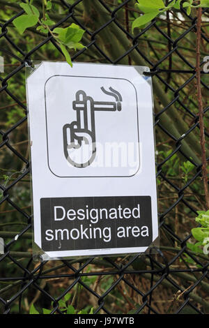 Designated smoking area sign Stock Photo