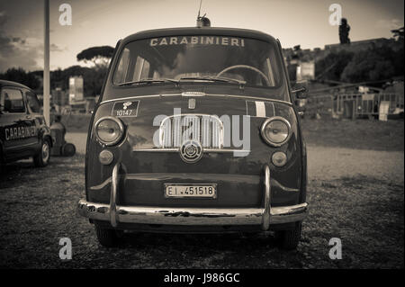 Fiat 600 Multipla CARABINIERI 1956 - mini car sixties Stock Photo