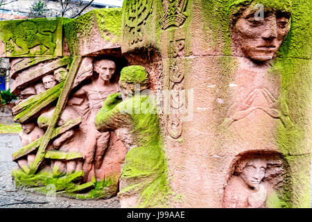 Berlin: Denkmal für die Frauen, die gegen den Arrest ihrer jüdischen Ehemänner protestierten; Memorial of the protest of women gainst the arrest of th Stock Photo