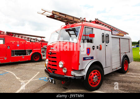 Ex Rolls - Royce factory Commer fire engine at a show in Newark. Stock Photo