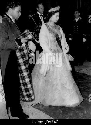 Feb. 02, 1957 - State visit to Portugal. Queen goes to the opera. Photo shows H.M. the Queen and the Duke of Edinburgh, see leaving the Queluz Palace in Lisbon on Tuesday evening for dinner at the British Embassy and then on to the Opera. (Credit Image: © Keystone Press Agency/Keystone USA via ZUMAPRESS.com) Stock Photo