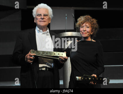 Berlin, Germany. 01st June, 2017. FILE - File picture dated 10 November 2012 showing playwright Tankred Dorst, together with his wife Ursula Ehler, receiving the price for Lifetime Achievement during the awards ceremony of the German Theater Prize 2012 in Erfurt, Germany. The Suhrkamp publishing house announced that Dorst died at the age of 91 in Berlin, Germany, 01 June 2017. Photo: Martin Schutt/dpa-Zentralbild/dpa/Alamy Live News Stock Photo