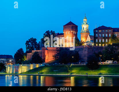 Wawel Royal Castle and Vistula River at twilight, Cracow, Lesser Poland Voivodeship, Poland, Europe Stock Photo