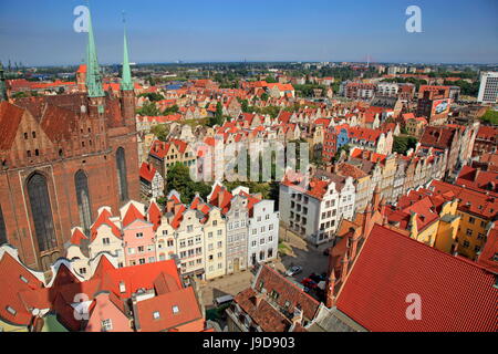 Old Town with Church of St. Mary in Gdansk, Gdansk, Pomerania, Poland, Europe Stock Photo