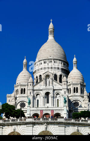 Sacre Coeur Basilica on Montmartre, Paris, France, Europe Stock Photo