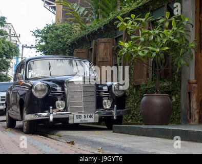 THAILAND, CHIANG MAI, NOV 07 2014, Old mercedes-benz in the streets of Chiang Mai, Thailand, Stock Photo