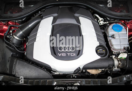 Backnang, Germany. 02nd June, 2017. The interior of the engine of an Audi A7 Sportback 3.0 TDI quattro, V6 diesel engine, construction year 2013 is pictured in Backnang, Germany, 02 June 2017. Munich's prosecutors office extends its fraud-investigations against Audi after new accusations came up concerning the diesel-affair. Photo: Christoph Schmidt/dpa/Alamy Live News Stock Photo