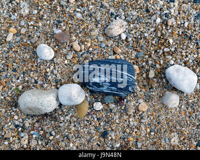 Sand and pebbles on the beach, Pouladen beach (other name : Château Rouge beach), Saint-Pierre Quiberon (Quiberon peninsula, Morbihan, Brittany, Franc Stock Photo