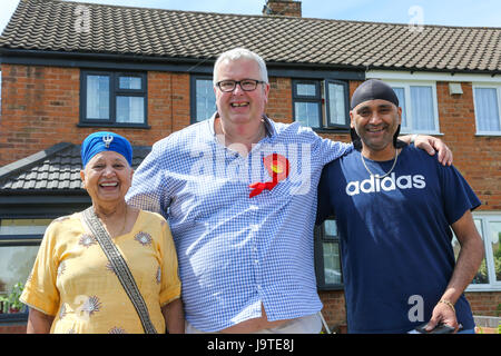 Ian Cooper, Labour Party candidate for Halesowen and Rowley Regis constituency campaigning in the locality. Election 2017 political party MP Stock Photo