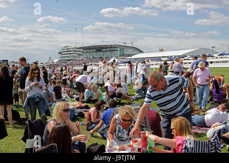 Epsom Downs, Surrey, UK. 3rd June, 2017. Colourful scenes on Derby Day at Epsom Downs in Surrey, where the masses enjoy a picnic and a drink beside the racecourse. Credit: Julia Gavin UK/Alamy Live News Stock Photo