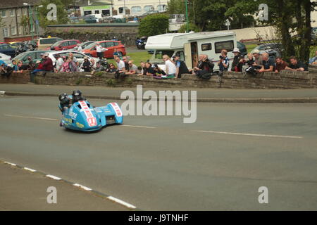 Isle of Man TT Races, Sidecar, Supersport/Lightweight/Newcomers (all classes) Qualifying Session and Practice Race. Saturday, 3 June 2017 Stock Photo