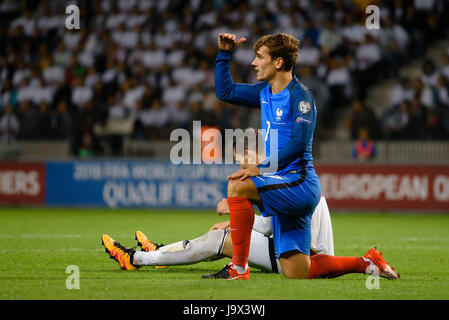 BARYSAW/BELARUS – SEPTEMBER 9, 2016: Antoine Griezmann of France national football team kneels to oversee the field in match against Belarus football  Stock Photo