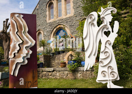 UK, Wales, Pembrokeshire, Solva, Main Street, sculpture outside, Raul Speek’s studio in old chapel Stock Photo
