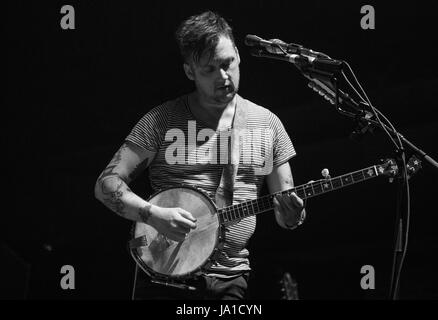 Las Vegas, NV, USA. 3rd June, 2017. ***HOUSE COVERAGE*** MODEST MOUSE at Brooklyn Bowl in Las vegas, NV on June 3, 2017. Credit: Erik Kabik Photography/Media Punch/Alamy Live News Stock Photo