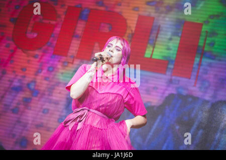 London, UK. June 4, 2017 - Milly Toomey, better known by the stage name Girli, performs at the Mighty Hoopla Festival at Victoria Park in London, 2017 Credit: Myles Wright/ZUMA Wire/Alamy Live News Stock Photo