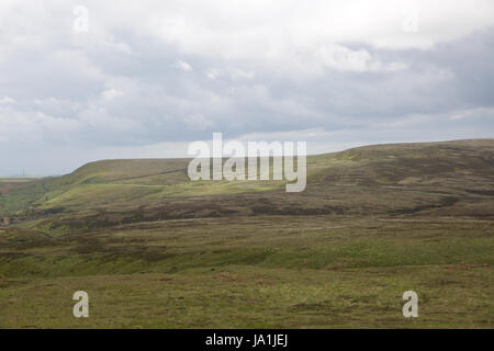 Buxton,UK,4th June 2017,Cloudy Skies over the Buxton countryside, Derbyshire as the warm weather continues©Keith Larby/Alamy Live News Stock Photo