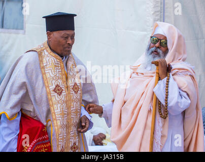 Ethiopian Orthodox worshipers waiting for the Holy fire ceremony to begin at the Ethiopian section of the Holy Sepulcher in Jerusalem Stock Photo