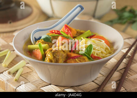 Cà ri gà. Vietnamese chicken curry. Vietnam Food Stock Photo - Alamy