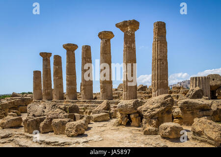 Temple of Heracles Dorian columns in the Valley of Temples - Agrigento, Sicily, Italy Stock Photo