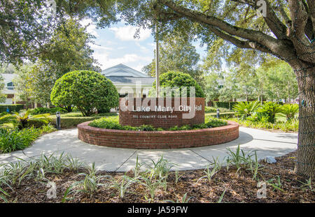 Lake Mary Florida downtown Lake Mary City Hall in Central Park Stock ...