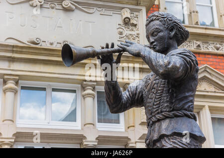 Statue of the Pied Piper of Hamelin in Hameln, Germany Stock Photo