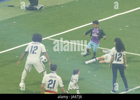 Madrid, Madrid, Spain. 4th June, 2017. Cristiano Ronaldo Jr. during Real Madrid celebration parade at Santiago Bernabeu Stadium on June 4, 2017 in Madrid. Real Madrid team celebrates with supporters their victory against Juventus in the UEFA Champions League final. Madrid beat Juventus 4-1 on 03 June in Cardiff. Credit: Jack Abuin/ZUMA Wire/Alamy Live News Stock Photo