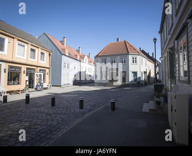 August 3, 2017 - Trondheim, Trondelag, Norway - Homes and businesses remain much the same as they were several hundred years ago in the Bakklandet (old city) section of Trondheim,------------Trondheim, Norway, a city of about 190,000 people, is the third largest city in Norway after Oslo and Bergen.  Located in central Norway, Trondheim began as a settlement in about 997  AD and was the center of Viking culture in Scandinavia.  Situated along the Trondheim Fjord the river Nidelva divides the city in tow halves before feeding into the sea.  Trondheim was the center of unified Norway beginning w Stock Photo