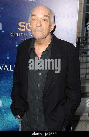 Los Angeles, CA, USA. 24th Aug, 2017. Mark Margolis at arrivals for VALLEY OF BONES Premiere, ArcLight Hollywood, Los Angeles, CA August 24, 2017. Credit: David Longendyke/Everett Collection/Alamy Live News Stock Photo