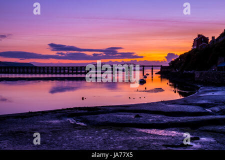 Sunset Barmouth Bridge, Mawddach Estuary, Gwynedd, North Wales Stock Photo