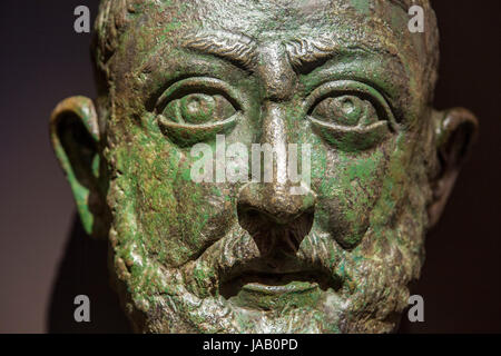 Madrid, Spain - February 24, 2017: Bronze Roman portrait from third Century AC from Syria, at National Archeological  Museum of Madrid Stock Photo