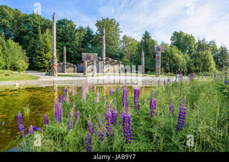 Vancouver, Totem poles and longhouse, Museum of Anthropology, UBC,  British Columbia, Canada. Stock Photo