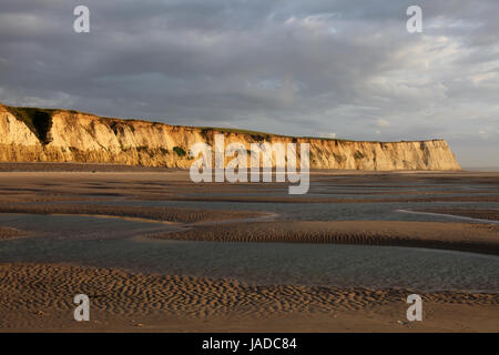 View on the cliff and the beach at the cap Blanc-nez, in the north of France near Boulogne-Sur-Mer. Stock Photo