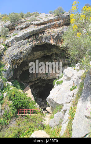 Cave mouth limestone cliff, Cueva del Gato, Benaojan, Serrania de Ronda, Malaga province, Spain Stock Photo
