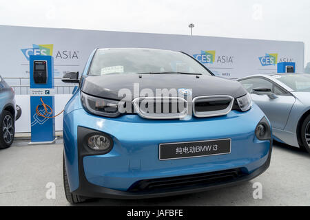 Shanghai, China. 7th June, 2017. The Bayerische Motoren Werke AG (BMW) releases electronic cars at the International Consumer Electronics Show (CES) Asia 2017 in Shanghai on June 7th, 2017. Credit: SIPA Asia/ZUMA Wire/Alamy Live News Stock Photo