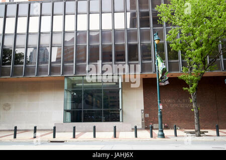 entrance to James A Byrne U.S. Courthouse building Philadelphia USA Stock Photo